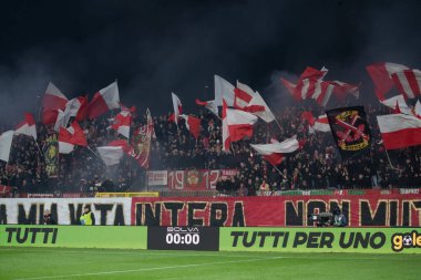 Monza, İtalya. 02-11-2024. U-Power Stadyumu. İtalyan Serisi A futbol şampiyonası 2024-25. Monza Milan 'a karşı 0-1. Maçın başında Calcio Monza taraftarları.