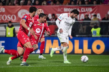 Monza, İtalya. 02-11-2024. U-Power Stadyumu. İtalyan Serisi A futbol şampiyonası 2024-25. Monza Milan 'a karşı 0-1. Tijjani Reijnders, Milan.