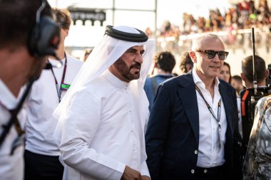 Yas Adası, Abu Dabi. 6-8 Aralık 2024. F1 Abu Dabi Grand Prix 'si. Mohammed Bin Sulayem, FIA Başkanı Stefano Domenicali F1 Başkanı,.