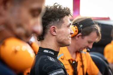 Yas Adası, Abu Dabi. 6-8 Aralık 2024. F1 Abu Dabi Grand Prix 'si. Lando Norris, Mclaren, başlangıç çizgisinde..