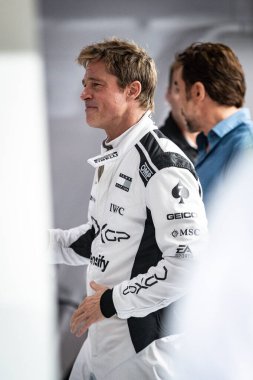 Yas Adası, Abu Dabi. 6-8 Aralık 2024. F1 Abu Dabi Grand Prix 'si. Filmin setinde Brad Pitt ve Javier Bartem oynuyor..