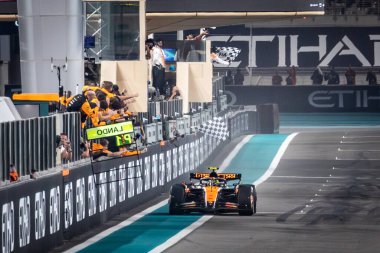 Yas Adası, Abu Dabi. 6-8 Aralık 2024. F1 Abu Dabi Grand Prix 'si. Lando Norris, Mclaren, Abu Dabi Grand Prix 'sini kazandı..