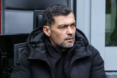Milan, İtalya. 26 Ocak 2025. Giuseppe Meazza Stadyumu. İtalyan Serisi A Şampiyonası. Milan, Parma 'ya karşı 3-2. Sergio Conceicao, Koç Milan..