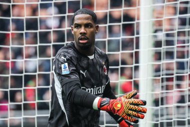 Milan, İtalya. 26 Ocak 2025. Giuseppe Meazza Stadyumu. İtalyan Serisi A Şampiyonası. Milan, Parma 'ya karşı 3-2. Mike Maignan, kaleci Milan.