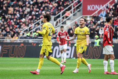 Milan, İtalya. 26 Ocak 2025. Giuseppe Meazza Stadyumu. İtalyan Serisi A Şampiyonası. Milan, Parma 'ya karşı 3-2. Matteo Cancellieri, Parma, skor 0-1 ve takım arkadaşlarıyla kutluyor.