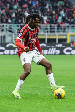 Milan, İtalya. 26 Ocak 2025. Giuseppe Meazza Stadyumu. İtalyan Serisi A Şampiyonası. Milan, Parma 'ya karşı 3-2. Samuel Chukwueze, Milan.