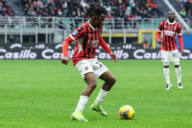 Milan, İtalya. 26 Ocak 2025. Giuseppe Meazza Stadyumu. İtalyan Serisi A Şampiyonası. Milan, Parma 'ya karşı 3-2. Samuel Chukwueze, Milan.