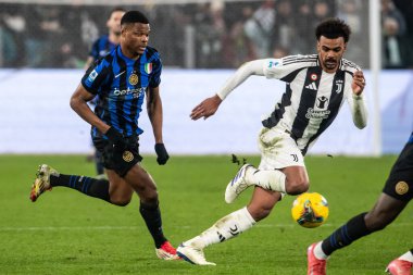 Torino, İtalya. 16 Şubat 2025. İtalyan Serisi A Futbol Şampiyonası. Juventus 'a karşı Inter 1-0. Renato Veiga, Juventus.