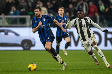 Torino, İtalya. 16 Şubat 2025. İtalyan Serisi A Futbol Şampiyonası. Juventus 'a karşı Inter 1-0. Francesco Acerbi, İnter.