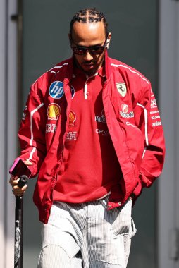 Şangay, Çin. 21-23 Mart 2025, Şangay Uluslararası Pist, F1 Dünya Şampiyonası 2025. Çin Grand Prix 'si. # 44 Lewis HAMILTON, GBR, Scuderia Ferrari HP, Ferrari SF-25, başlangıçta.