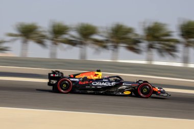 Sakhir, Bahreyn. 10-13 Nisan 2025. F1 Dünya Şampiyonası. Bahreyn Grand Prix. 1. Max Verstapp, NED, Kahin Kızıl Boğa Yarışı.