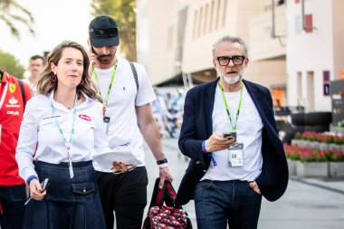 Sakhir, Bahreyn. 10-13 Nisan 2025. F1 Dünya Şampiyonası. Bahreyn Grand Prix. İtalyan şef Roberto BOTTURA otlakta görüldü.