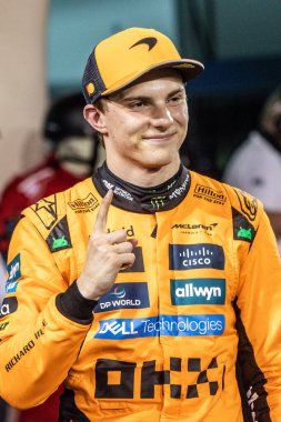 Sakhir, Bahreyn. 10-13 Nisan 2025. F1 Dünya Şampiyonası. Bahreyn Grand Prix. 81 numara, Oscar PIASTRI, AUS, Mclaren Formula 1 Takımı, yarışı kazandı..