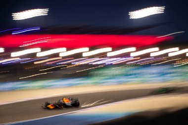 Sakhir, Bahreyn. 10-13 Nisan 2025. F1 Dünya Şampiyonası. Bahreyn Grand Prix. 1. Max Verstapp, NED, Kahin Kızıl Boğa Yarışı.