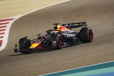 Sakhir, Bahreyn. 10-13 Nisan 2025. F1 Dünya Şampiyonası. Bahreyn Grand Prix. 1. Max Verstapp, NED, Kahin Kızıl Boğa Yarışı.