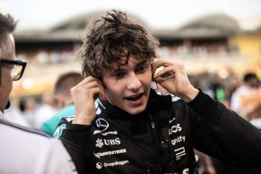 Sakhir, Bahreyn. 10-13 Nisan 2025. F1 Dünya Şampiyonası. Bahreyn Grand Prix. Andrea Kimi ANTONELI, Mercedes AMG.