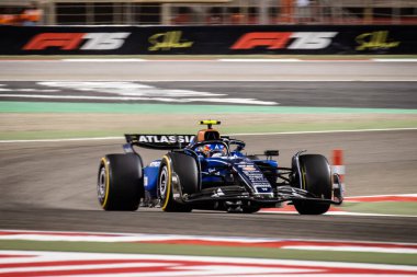 Sakhir, Bahreyn. 10-13 Nisan 2025. F1 Dünya Şampiyonası. Bahreyn Grand Prix. Yarış. # 55 Carlos SAINZ JR, SPA, Atlassian Williams Yarışı.
