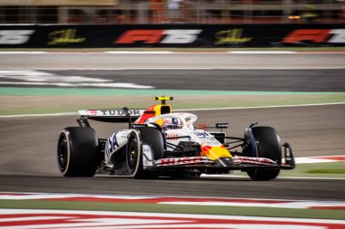 Sakhir, Bahreyn. 10-13 Nisan 2025. F1 Dünya Şampiyonası. Bahreyn Grand Prix. Yarış. # 30 Liam LAWSON, NZL, Visa Cash App Racing Bulls F1 Takımı.