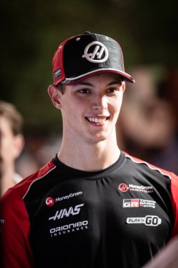 Sakhir, Bahreyn. 10-13 Nisan 2025. F1 Dünya Şampiyonası. Bahreyn Grand Prix. Oliver BEARMAN, Haas.