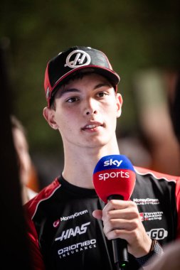 Sakhir, Bahreyn. 10-13 Nisan 2025. F1 Dünya Şampiyonası. Bahreyn Grand Prix. Oliver BEARMAN, Haas.