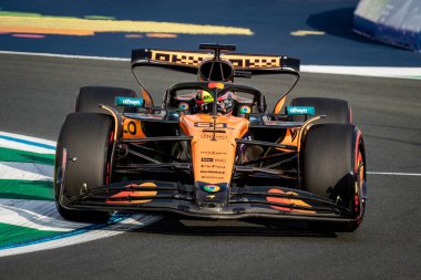 Jeddah, Suudi Arabistan. 17-20 Nisan 2025. Jeddah Corniche Pisti. Formula 1 STC Suudi Arabistan Grand Prix. Deneme 1. # 81, Oscar PIASTRI, AUS, Mclaren Formula 1 Takımı.