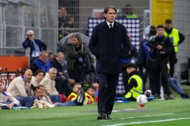 Milan, İtalya, 23 Nisan 2025. Meazza Stadyumu. İtalya Futbol Kupası 2024-25, yarı final. Inter v AC Milan 0-3. Simone Inzaghi, Koç Inter..