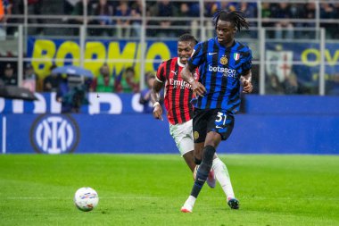 Milan, İtalya, 23 Nisan 2025. Meazza Stadyumu. İtalya Futbol Kupası 2024-25, yarı final. Inter v AC Milan 0-3. Yann Bisseck, İnter.