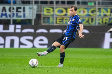 Milan, İtalya, 23 Nisan 2025. Meazza Stadyumu. İtalya Futbol Kupası 2024-25, yarı final. Inter v AC Milan 0-3. Nicolo Barella, Inter..
