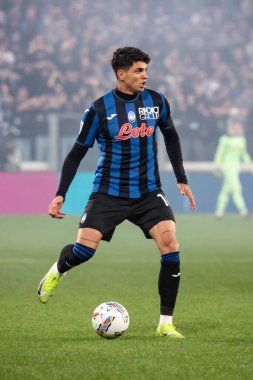 Bergamo, İtalya, 12 Mayıs 2025. Gewiss Stadyumu. İtalyan Serisi A Futbol Şampiyonası. Atalanta-Roma maçı 2-1 Raoul Bellanova, Atalanta.