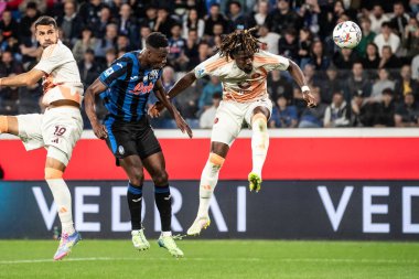 Bergamo, İtalya, 12 Mayıs 2025. Gewiss Stadyumu. İtalyan Serisi A Futbol Şampiyonası. Atalanta Roma 'ya karşı 2-1. Manu Kone, Romanlar.