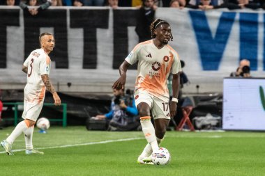 Bergamo, İtalya, 12 Mayıs 2025. Gewiss Stadyumu. İtalyan Serisi A Futbol Şampiyonası. Atalanta Roma 'ya karşı 2-1. EManu Kone, Romanlar.