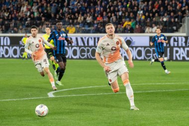 Bergamo, İtalya, 12 Mayıs 2025. Gewiss Stadyumu. İtalyan Serisi A Futbol Şampiyonası. Atalanta Roma 'ya karşı 2-1. Artem Dovbyk, Romanlar.