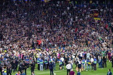 Münih, Almanya. 31 Mayıs 2025. UEFA Şampiyonlar Ligi. Son sözüm Paris Saint-Germain V. Inter Milan 5-0. Maçtan sonra PSG destekleyicileri.