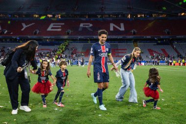 Münih, Almanya. 31 Mayıs 2025. UEFA Şampiyonlar Ligi. Son sözüm Paris Saint-Germain V. Inter Milan 5-0. Marquinos, PSG, ailemle kutlama yapıyorum..