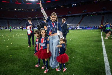 Münih, Almanya. 31 Mayıs 2025. UEFA Şampiyonlar Ligi. Son sözüm Paris Saint-Germain V. Inter Milan 5-0. Marquinos, PSG, ailemle kutlama yapıyorum..