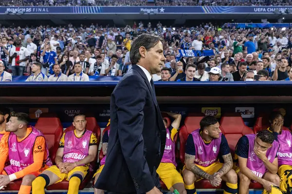 Münih, Almanya. 31 Mayıs 2025. UEFA Şampiyonlar Ligi. Son sözüm Paris Saint-Germain V. Inter Milan 5-0. Simone Inzaghi, antrenör Inter, maçın başında.