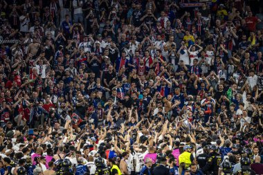 Münih, Almanya. 31 Mayıs 2025. UEFA Şampiyonlar Ligi. Son sözüm Paris Saint-Germain V. Inter Milan 5-0. PSG taraftarlarla zaferi kutluyor.