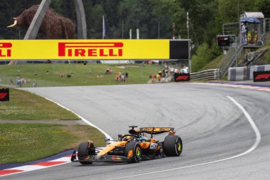 Spielberg, Avusturya. 27 Haziran 2025. FIA F1 Dünya Şampiyonası Avusturya GP 'si. Sınav günü. Oscar Piastri, Mclaren Mercedes.