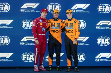 Spielberg, Avusturya. 27 Haziran 2025. FIA F1 Dünya Şampiyonası Avusturya GP 'si. Kalifiye et. Lando Norris, Mclaren Mercedes, polis Leclerc ve Piastri ile birlikte..