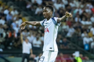 Udine, İtalya. 13 Ağustos 2025. UEFA Süper Kupası 2025. Paris Saint-Germain Tottenham Hotspur 'a karşı 4-3. Pape Sarr, Tottenham.