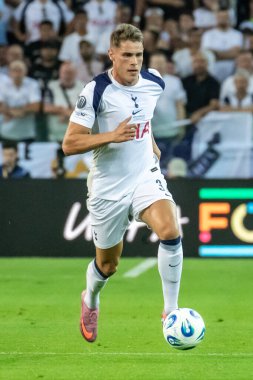 Udine, İtalya. 13 Ağustos 2025. UEFA Süper Kupası 2025. Paris Saint-Germain Tottenham Hotspur 'a karşı 4-3. Micky van de Ven, Tottenham.