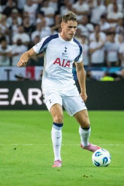 Udine, İtalya. 13 Ağustos 2025. UEFA Süper Kupası 2025. Paris Saint-Germain Tottenham Hotspur 'a karşı 4-3. Micky van de Ven, Tottenham.