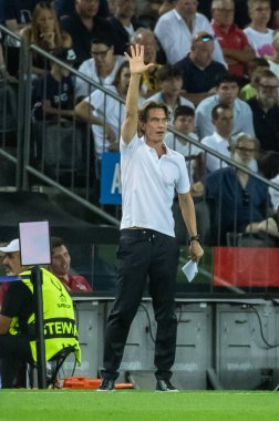 Udine, İtalya. 13 Ağustos 2025. UEFA Süper Kupası 2025. Paris Saint-Germain Tottenham Hotspur 'a karşı 4-3. Thomas Frank, koç Tottenham..