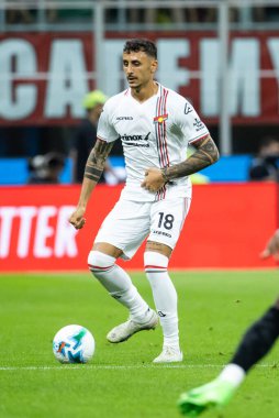 Milan, İtalya. 23 Ağustos 2025. Meazza Stadyumu. İtalyan Serisi A Futbol Şampiyonası. AC Milan, Cremonese 'e karşı. Michele Collocolo, Cremonese..