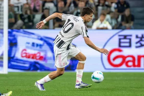 Torino, İtalya. 24 Ağustos 2025. Allianz Juventus Stadyumu. İtalyan Serisi A Futbol Şampiyonası 2025-26. Juventus Parma 'ya karşı. Kenan Yıldız, Juventus.