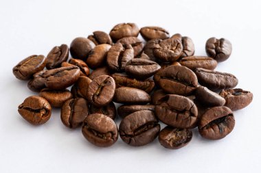 robusta ve arabika kahve çekirdekleri
