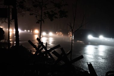 Rus füze saldırısından sonra Kyiv şehri karanlığa gömüldü. Elektrik ve elektriksiz kasaba.