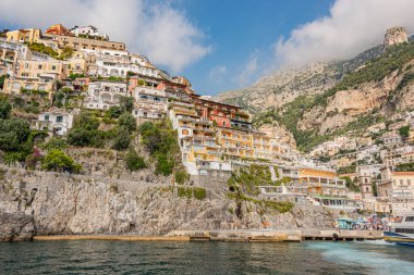 Amalfi Sahili boyunca tekne turu, Campania, İtalya Ekim 2023