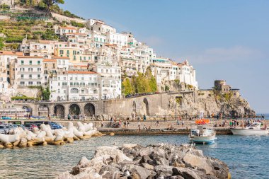 Amalfi Sahili boyunca tekne turu, Campania, İtalya Ekim 2023