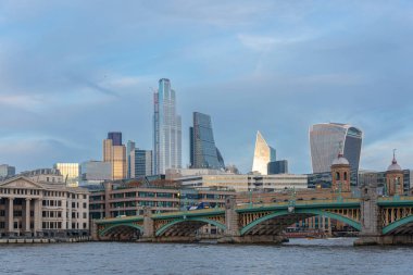 Londra Millennium Footbridge Yazan Foster + Partners, Bankside, Londra SE9TG, Kasım 2019